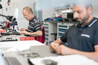 ¿Ofrecen soluciones integrales de identificación automática?