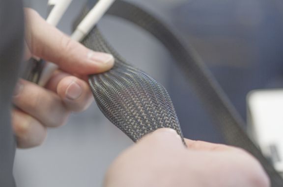 Funda Trenzada de Poliéster Estándar para industria electrodomésticos línea blanca hellermanntyton