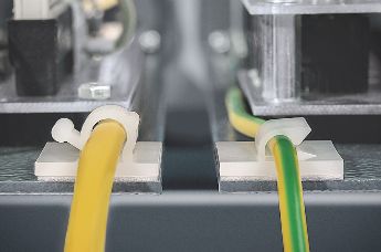 Soportes autoadhesivos de una pieza