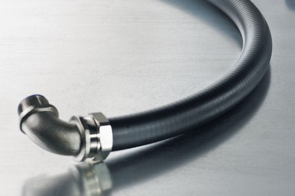 Tubo metálico estanco IP68 con revestimiento de plástico LTS, de HellermannTyton