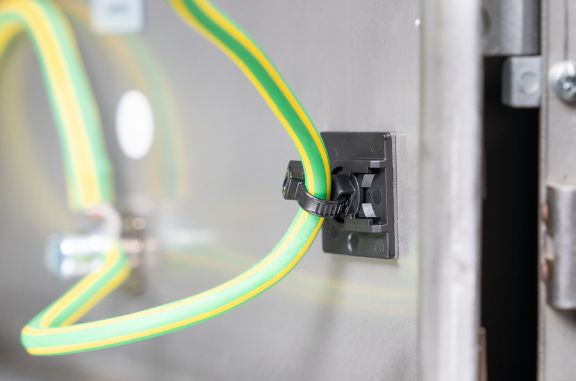 Sujetacable giratorio : Swivel Mount